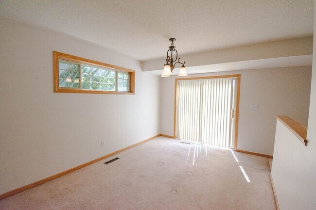 Building Photo - 1354 Arthur Ln NW