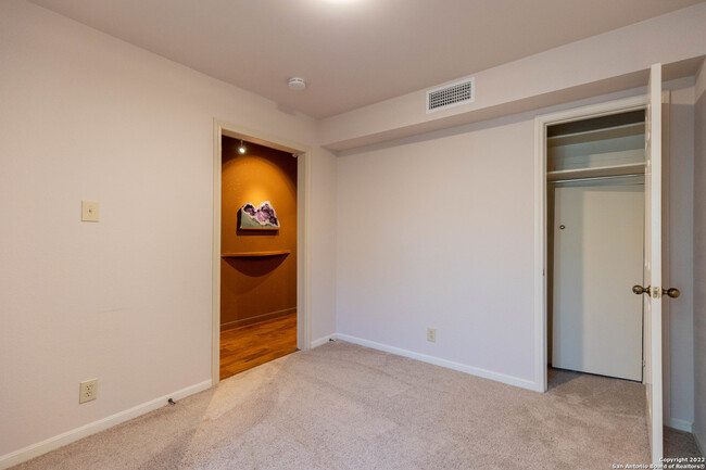 Building Photo - 14110 Vistawood-