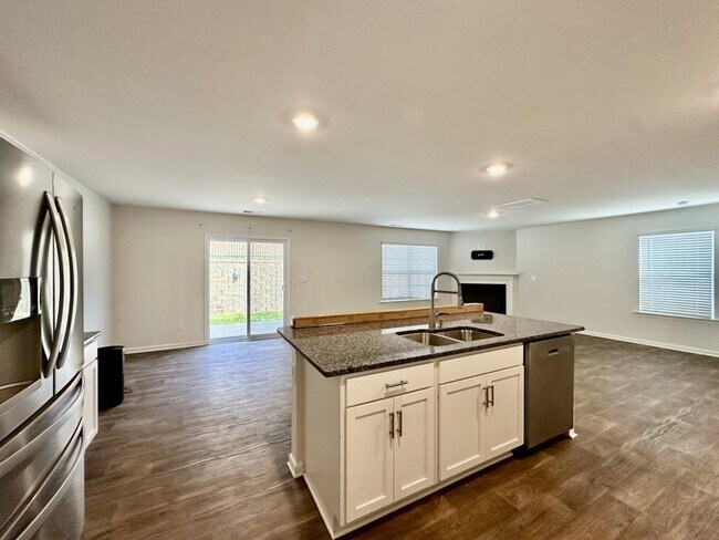 Building Photo - 1339 Mifflin Ln