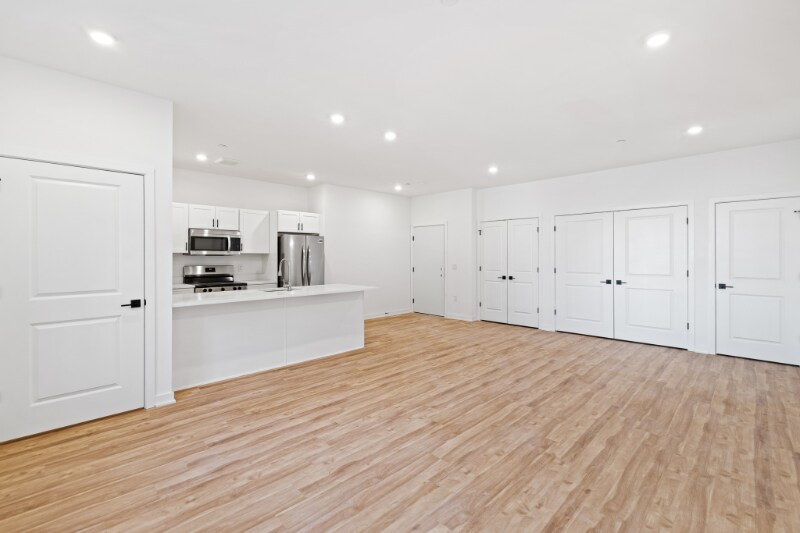 Building Photo - 1309 Cambridge St