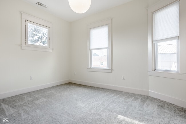 Building Photo - 123 N Highland Ave