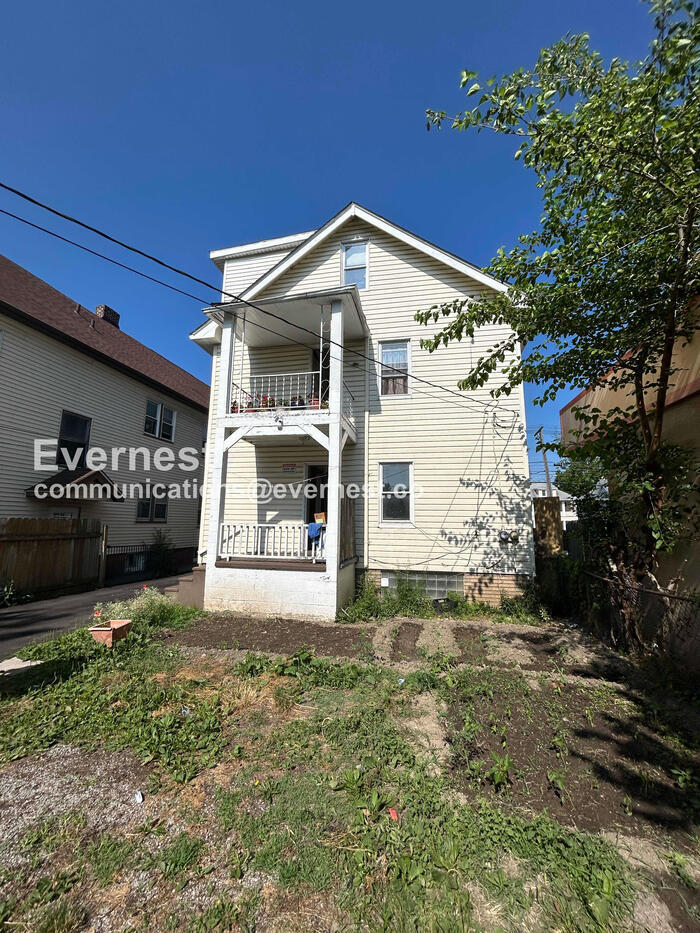 Building Photo - 3391 W 117th St