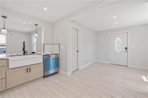 Kitchen - 2936 Lake Ave