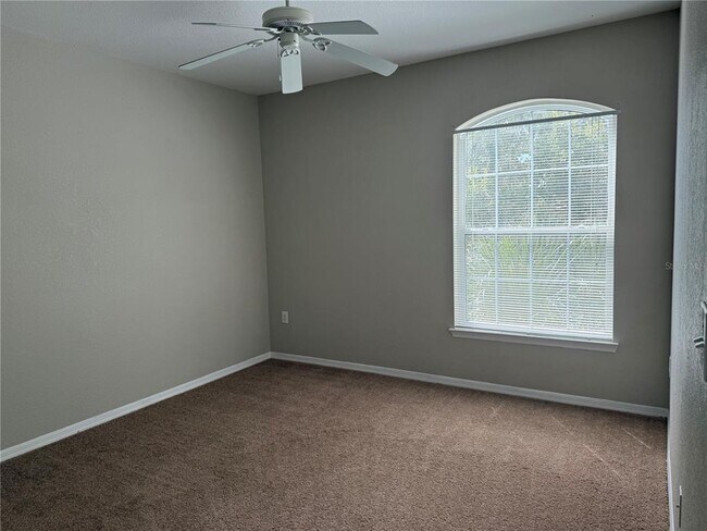 Building Photo - 10105 Courtney Oaks Cir