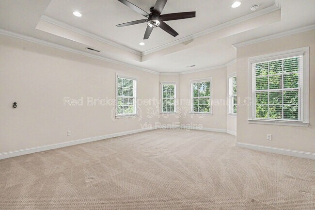 Building Photo - 655 Brookhaven Dr