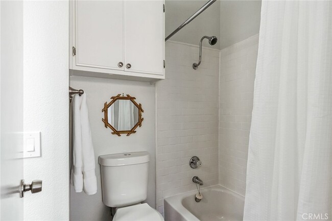 Building Photo - 30902 Club House Dr