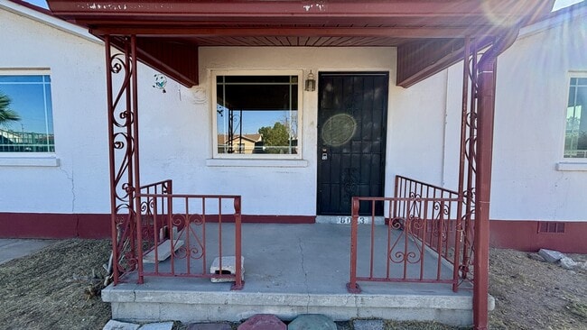 Building Photo - 8033 Carpenter Dr