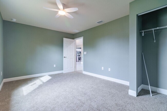 Building Photo - 2462 Ensenada Ln