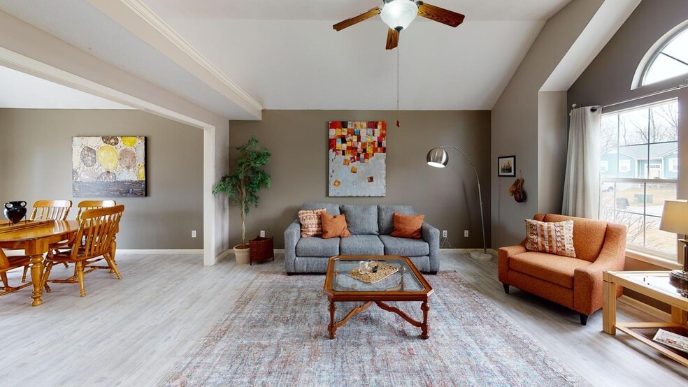 Primary Photo - 212 Rachel Ct