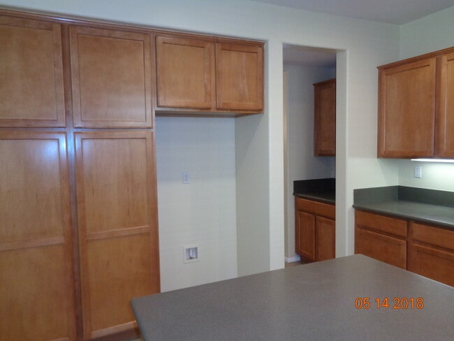 Building Photo - Beautiful West Lancaster 2 Story Offering 3209 sq. ft.