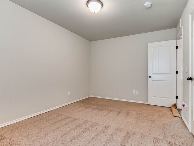 Building Photo - 3 Bed/2 Bath in Sonador of Montague Subdivision - Deer Creek Schools