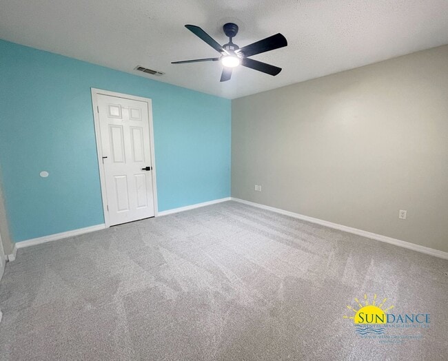 Building Photo - Stunning Waterfront Condo in Garnier's Cay Phase II, Shalimar!