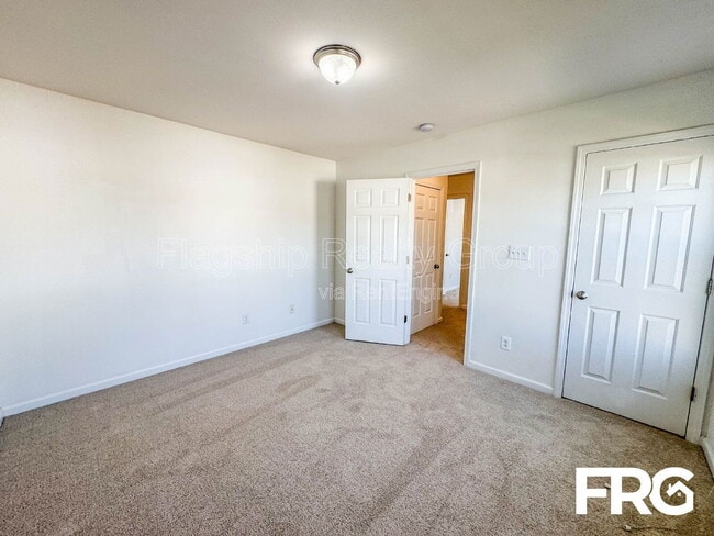 Building Photo - 1021 Jade Ln