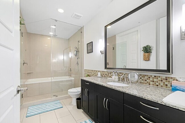 Building Photo - 101 Bowen St