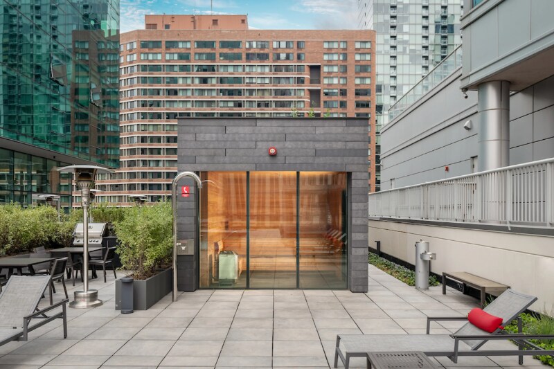 Building Photo - 235 E Illinois St