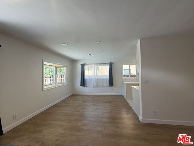 Building Photo - 6223 Enfield Ave