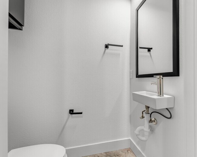 Building Photo - 3004 Alpha Wolf Ct