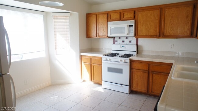 Building Photo - 2705 Cheshire Ct