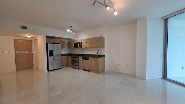 Building Photo - 350 S Miami Ave