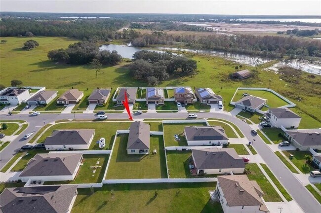 Building Photo - Clean & Newer Single Family Smart Home - N...