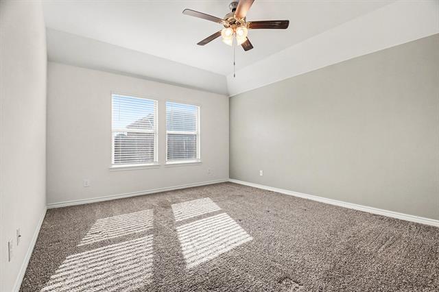 Building Photo - 611 Saddle Club Way