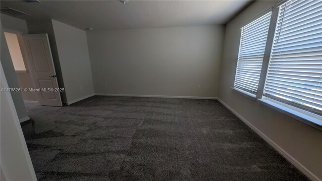 Building Photo - 2031 Alluring Ln