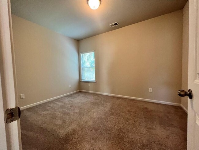 Building Photo - 185 Cherokee Reserve Cir