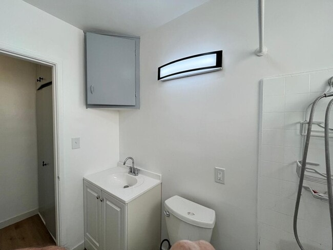 Building Photo - 1038 Sonora Ave