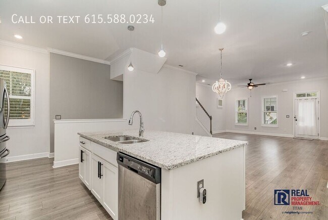 Building Photo - 353 Moira Cir