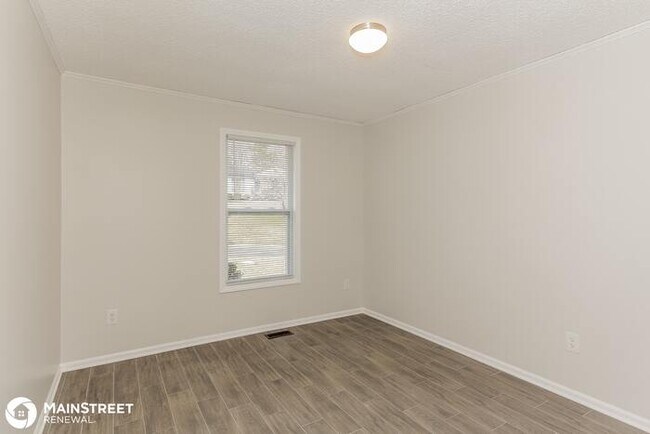 Building Photo - 8222 Strawberry Pt, Charlotte, NC 28215