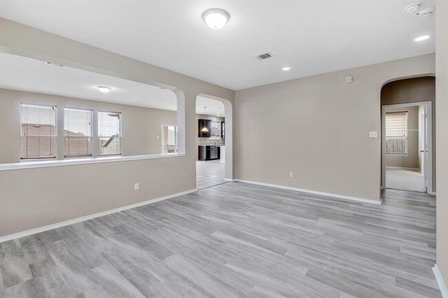 Building Photo - 131 Connor Elkins Dr