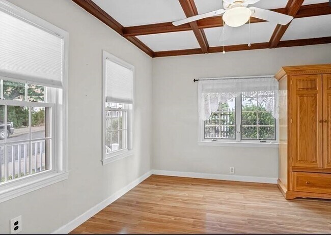 Building Photo - 45 Princeton Rd