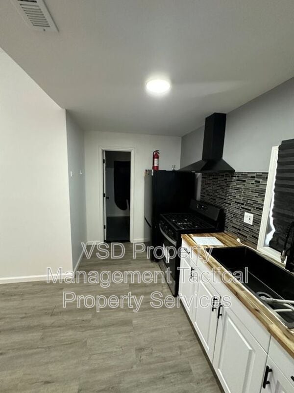 Building Photo - 130 Traymore Blvd