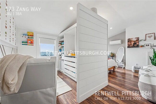 Building Photo - 173 Zang Way
