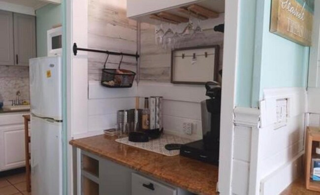 Building Photo - 7 45th St