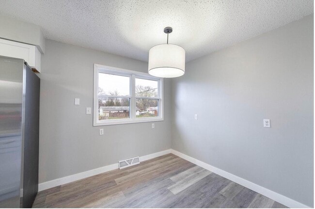 Building Photo - 3405 Balboa Ln