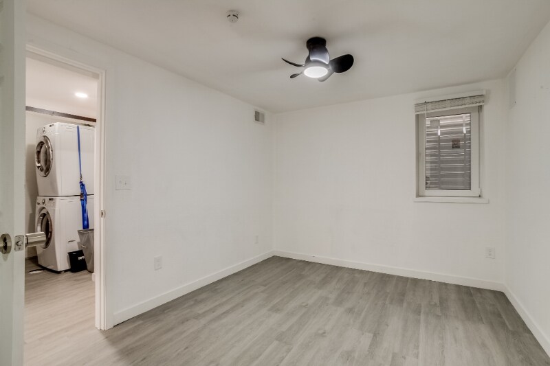 Building Photo - 11646 Lincoln St