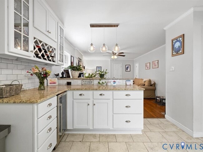 Building Photo - 9611 Woodstream Dr