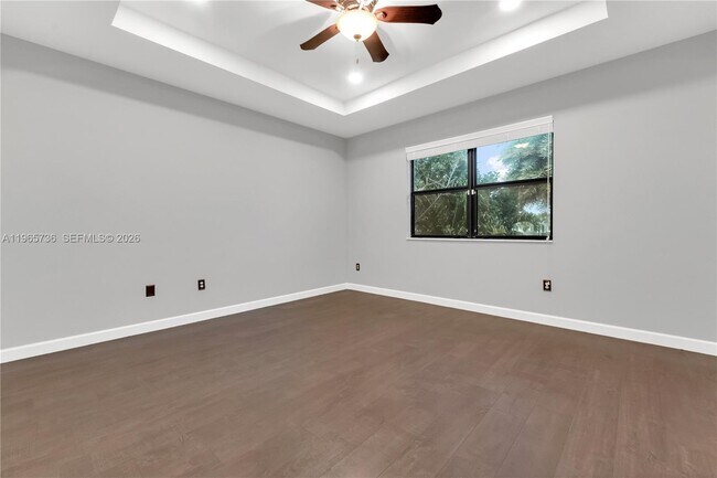 Building Photo - 3401 SE 5th St