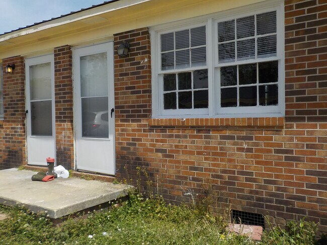 Primary Photo - 6442 Applecross Ave