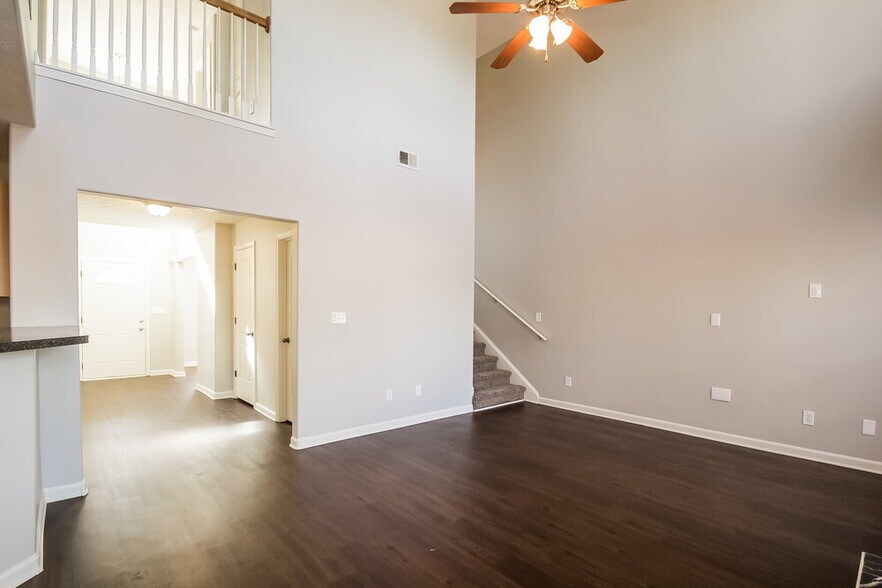 Building Photo - 772 Mesa Rd