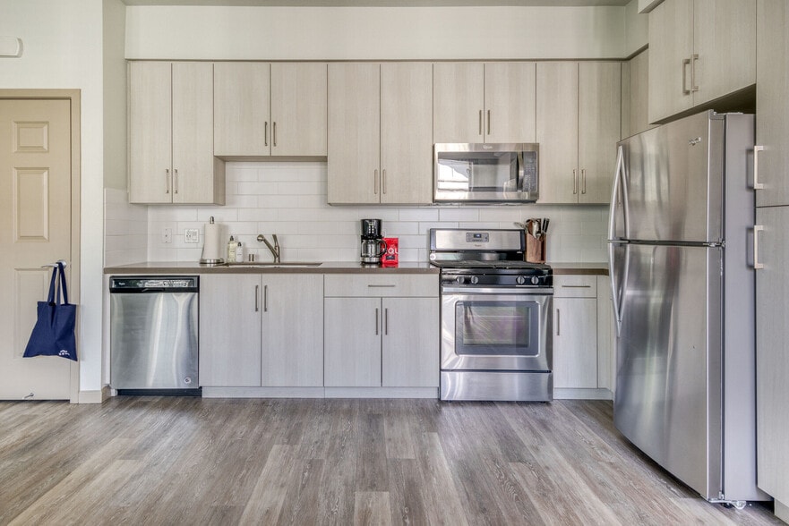 Building Photo - The Mason