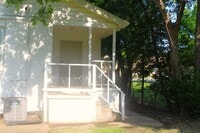 Building Photo - 1137 S 73rd E Ave