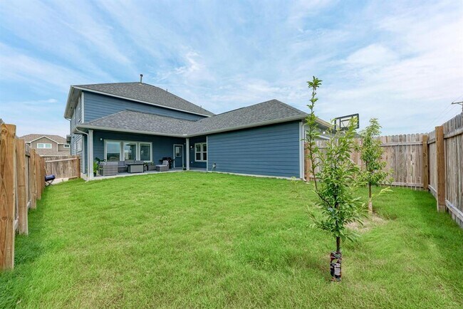 Building Photo - 411 Ravens Crst Dr