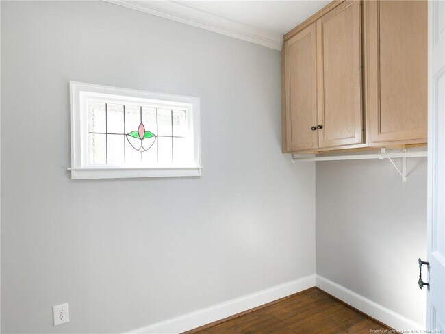 Building Photo - 1524 Brookside Ave