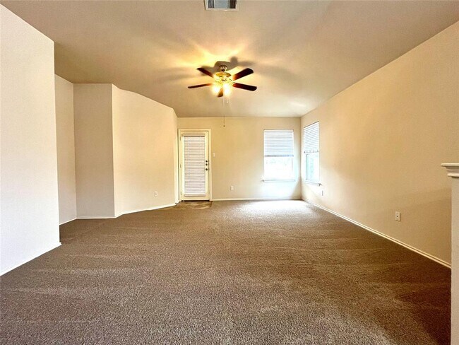 Building Photo - 327 Paddington Dr