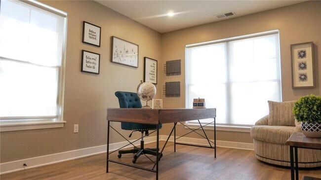 Building Photo - 563 Championship Dr