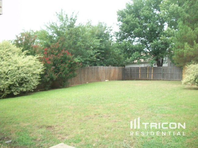 Building Photo - 3316 Forest Creek Dr
