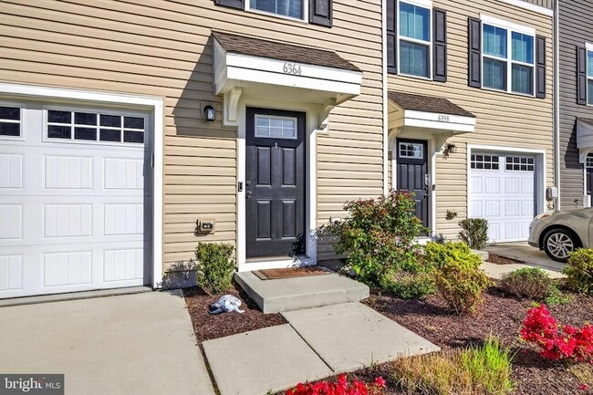 Building Photo - 6364 Pebblebrook Dr