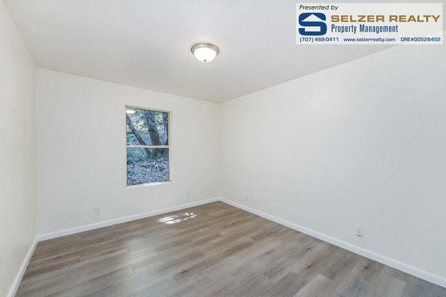Building Photo - Charming updated 3 bd. Brooktrails home in...